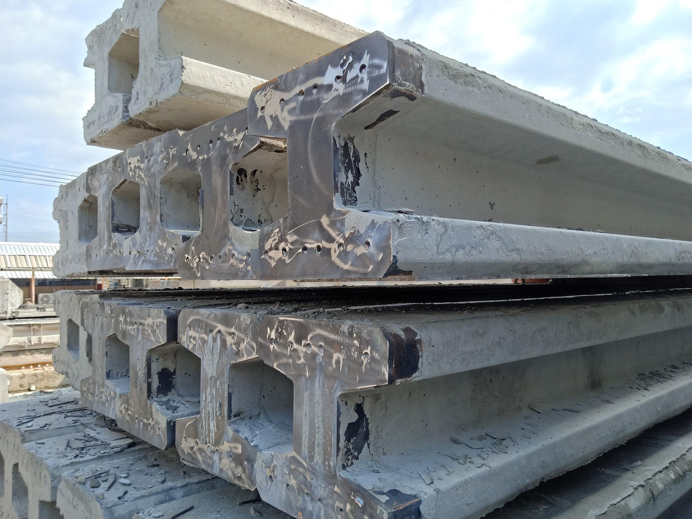 Prestressed Concrete Piles I-26